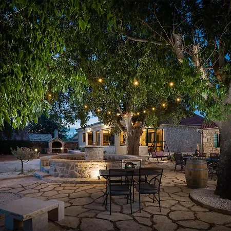 Pet Friendly In With Sauna Vikendica *