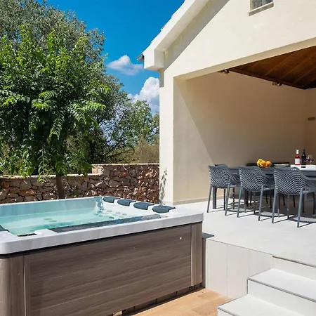 Gorgeous In With Outdoor Swimming Pool Holiday home Oklaj