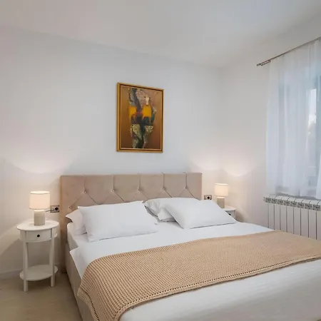 Pet Friendly In With Sauna Holiday home Oklaj