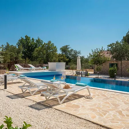 Gorgeous In With Outdoor Swimming Pool Oklaj