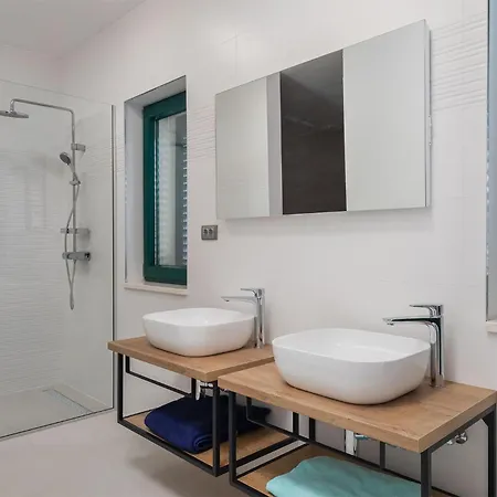 Pet Friendly In With Sauna *