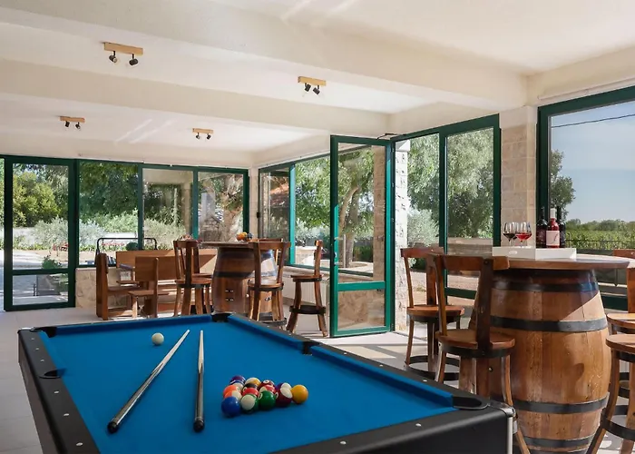 Pet Friendly In With Sauna Oklaj