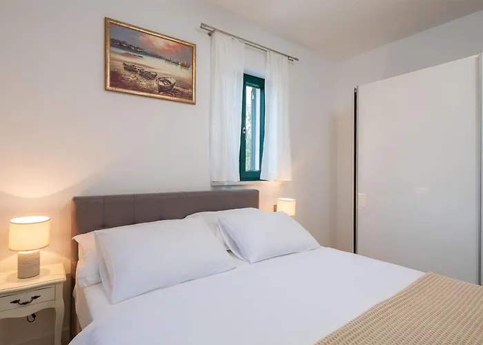 בית נופש Pet Friendly In With Sauna Oklaj