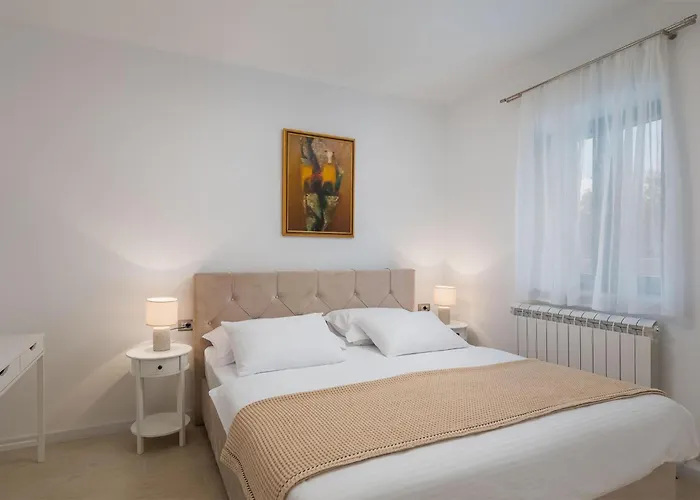 Pet Friendly In With Sauna בית נופש Oklaj