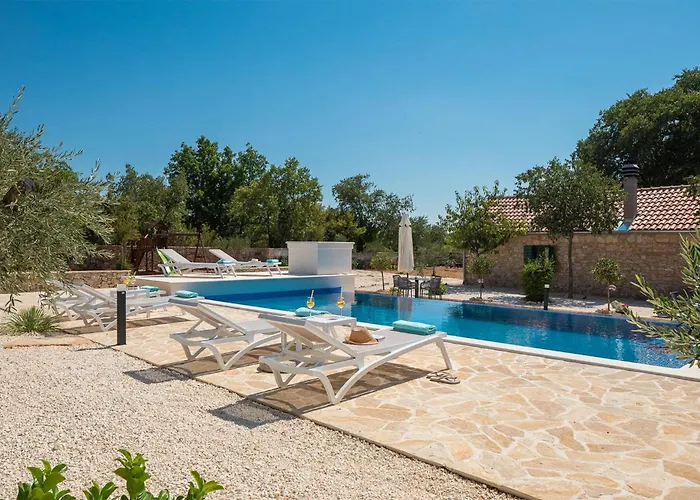 Pet Friendly In With Sauna Oklaj