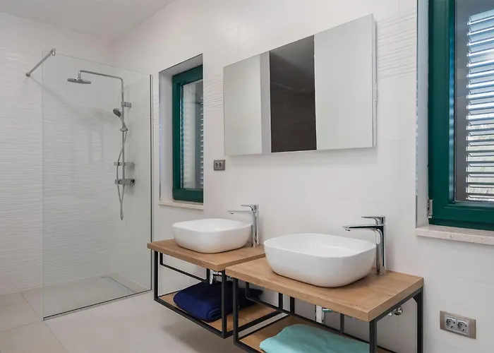 Pet Friendly In With Sauna *